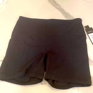 Yoga licious Black high waisted side pockets bike short